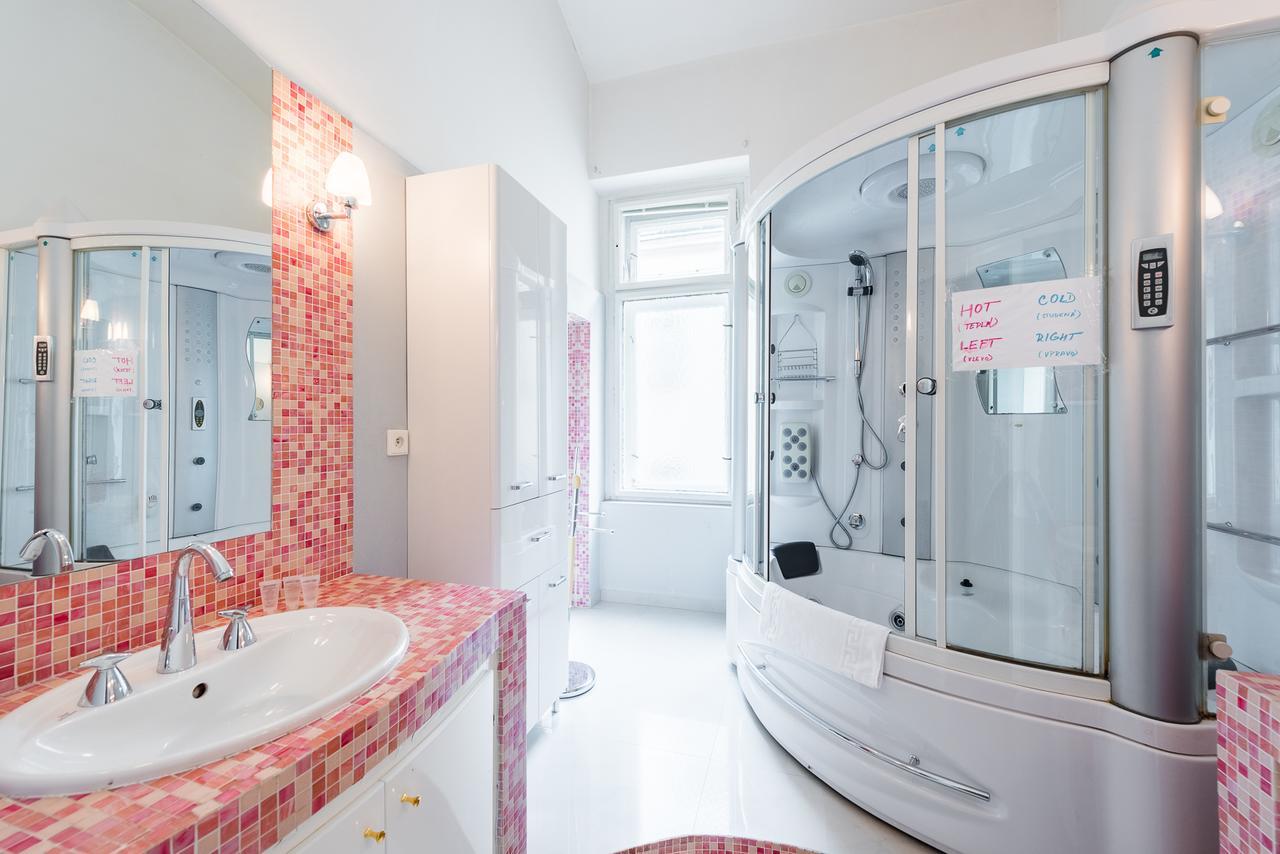 Wenceslas Square Apartment Prague Extérieur photo